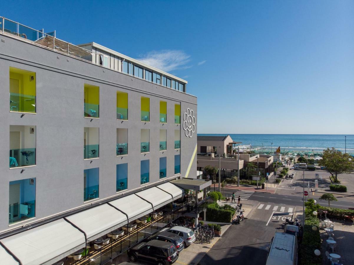 Hotel Adelphi Riccione Exteriér fotografie
