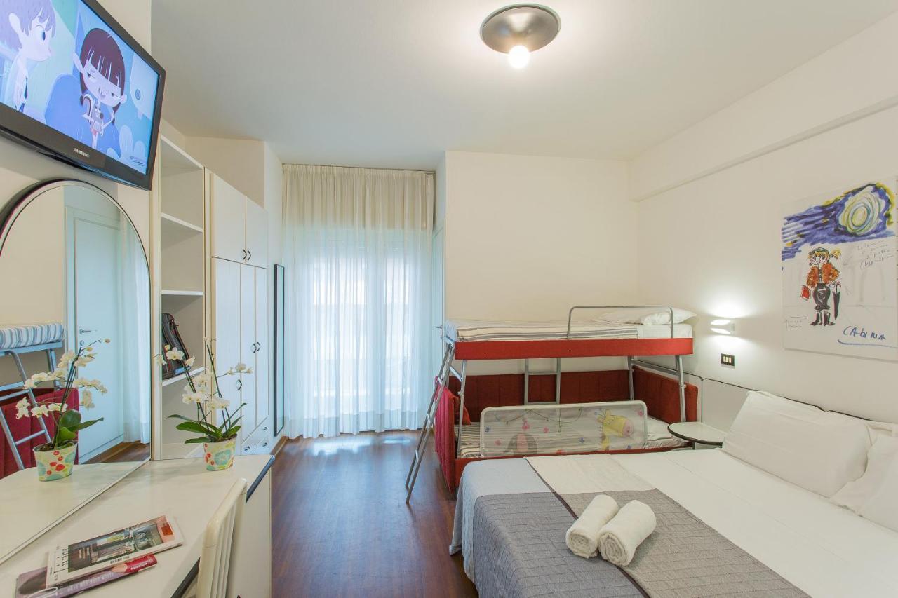 Hotel Adelphi Riccione Exteriér fotografie